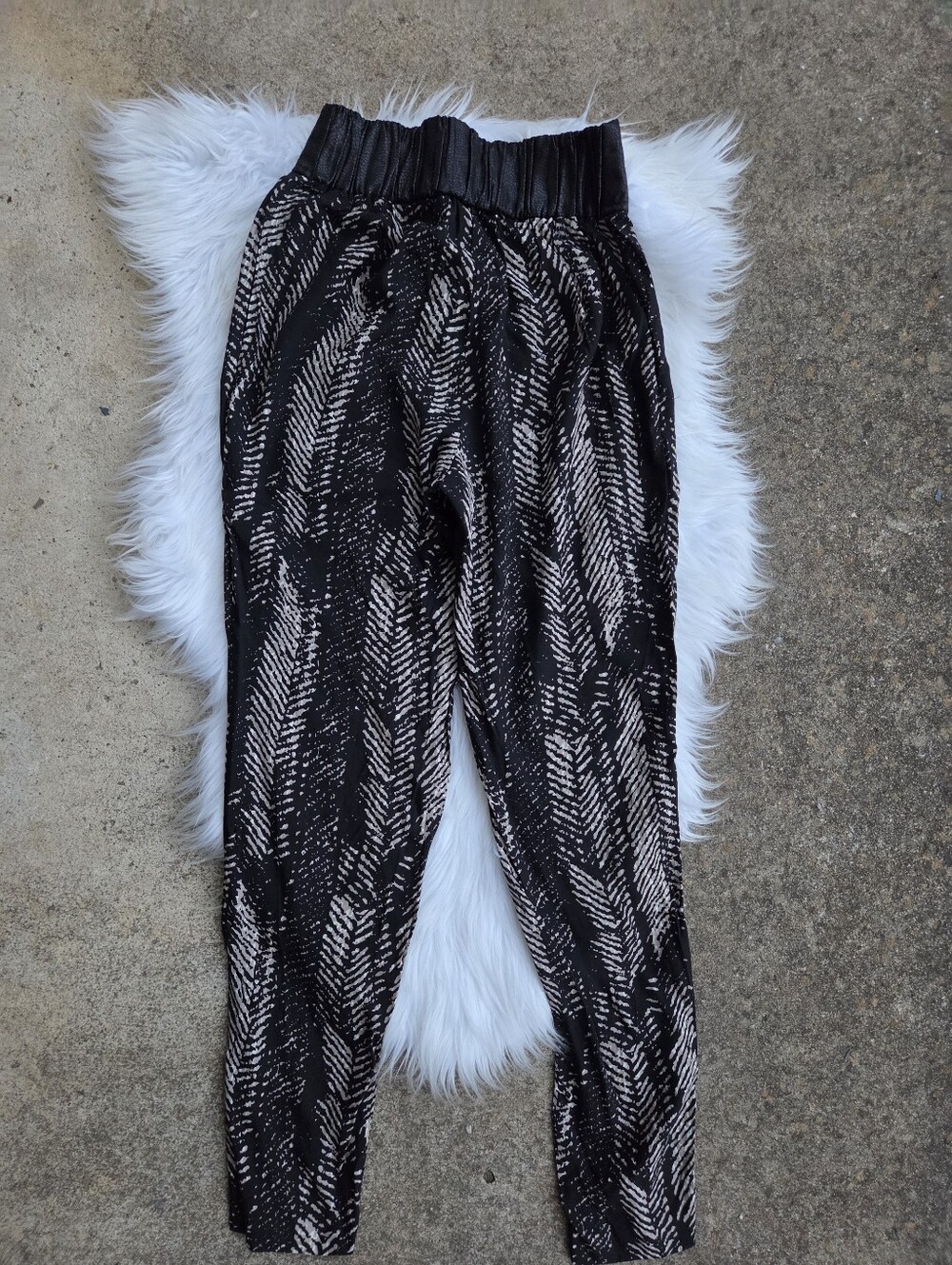 Authentic - Black And Cream High Waisted Pants - Size 5 - Picture 8 of 11